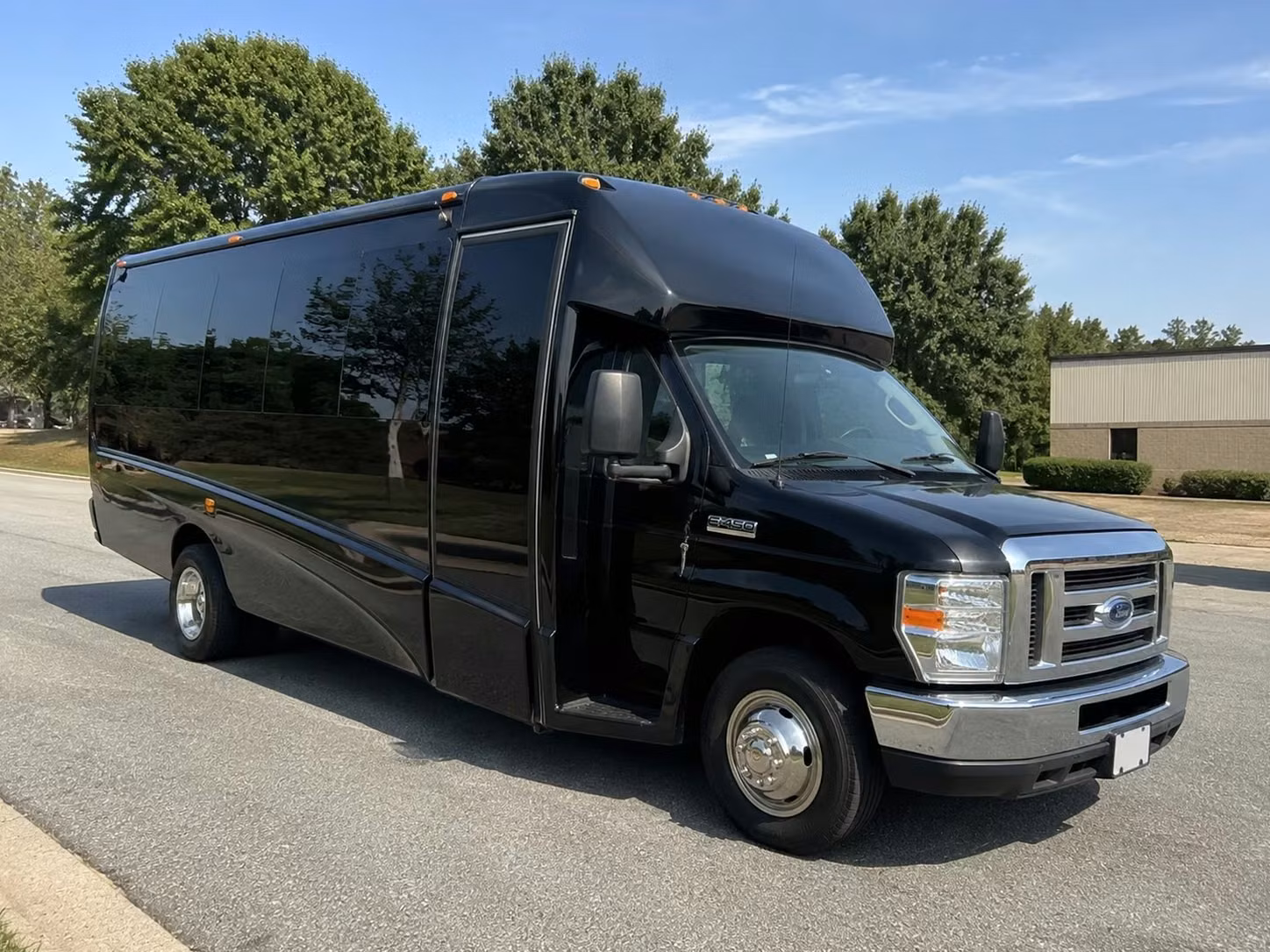 15 passenger minibus