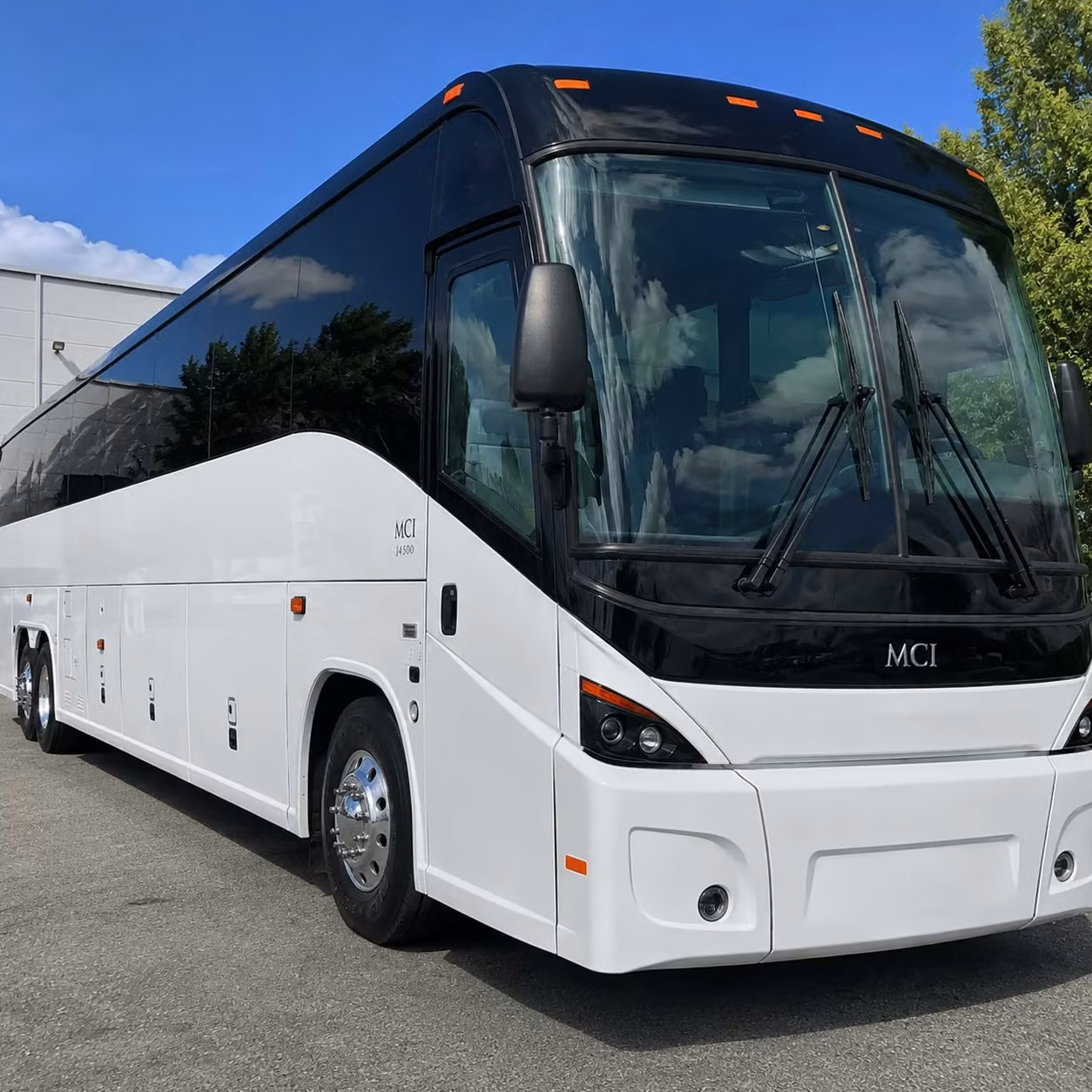 slo commuter shuttle services that keep your team on time every shift